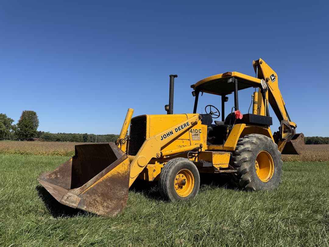 Image of John Deere 410C Primary image