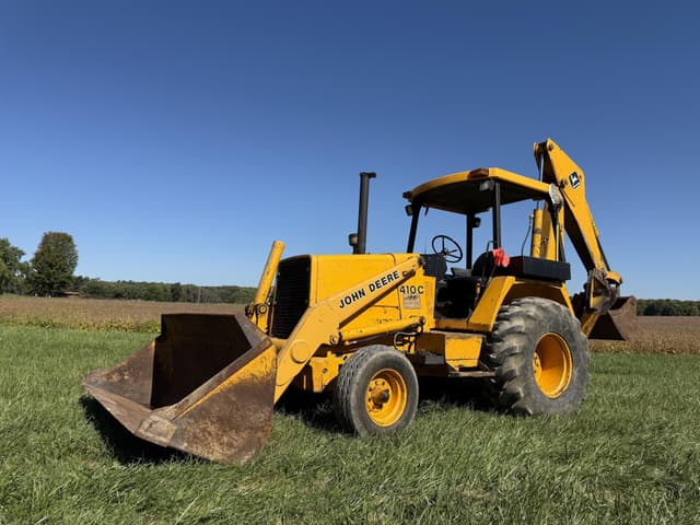 Image of John Deere 410C equipment image 1