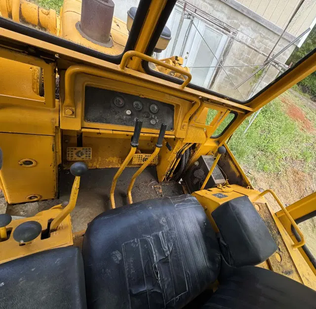 Image of John Deere 455E equipment image 4