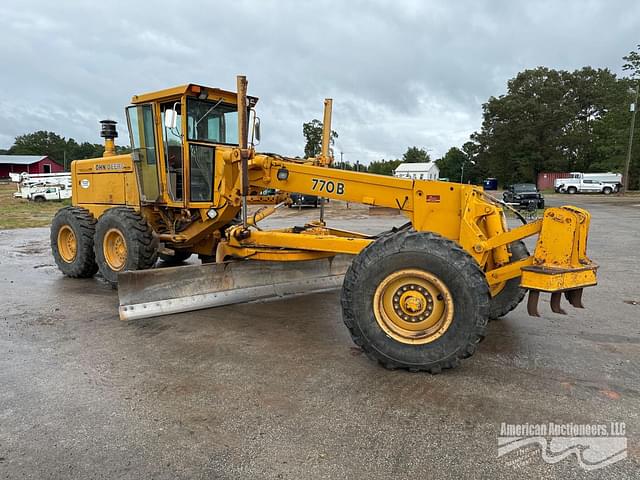 Image of John Deere 770B equipment image 1