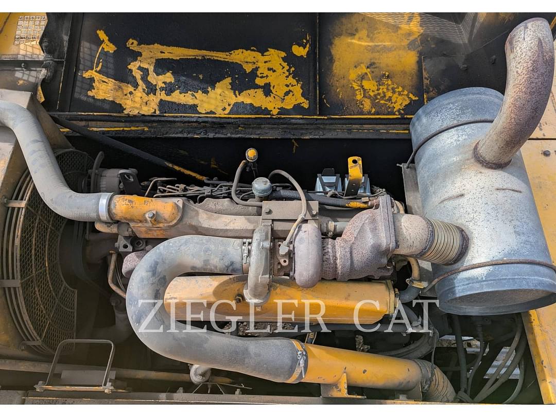Image of John Deere 790D Primary image