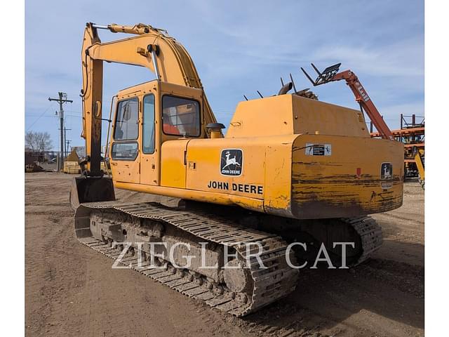 Image of John Deere 790D equipment image 2