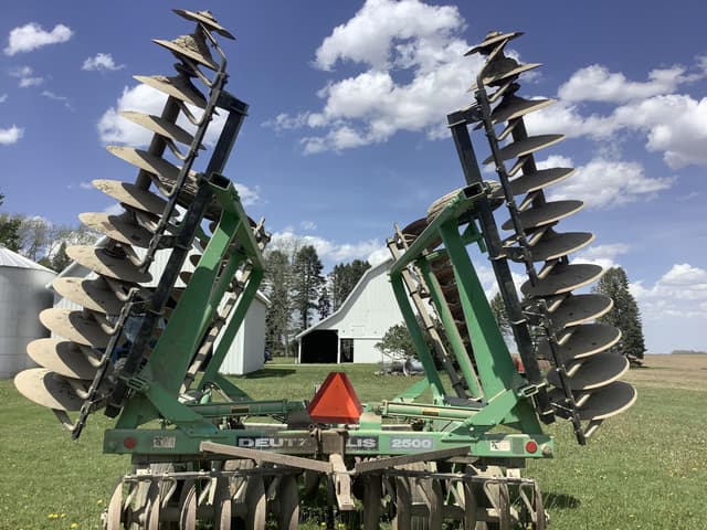 Image of Deutz-Allis 2500 equipment image 4