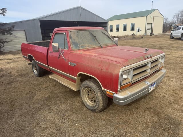 Image of Dodge Ram 150 equipment image 3