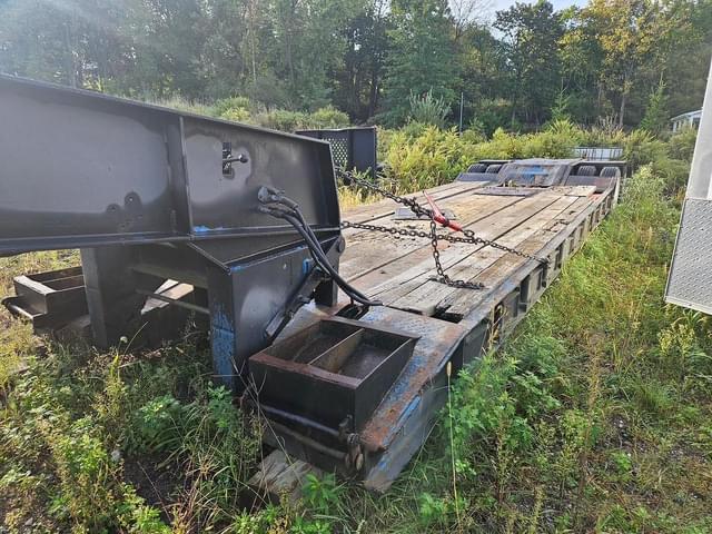 Image of Eager Beaver 35T Lowboy equipment image 1