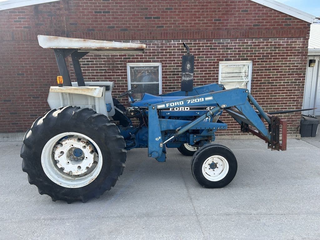 Image of Ford 4610 Primary image