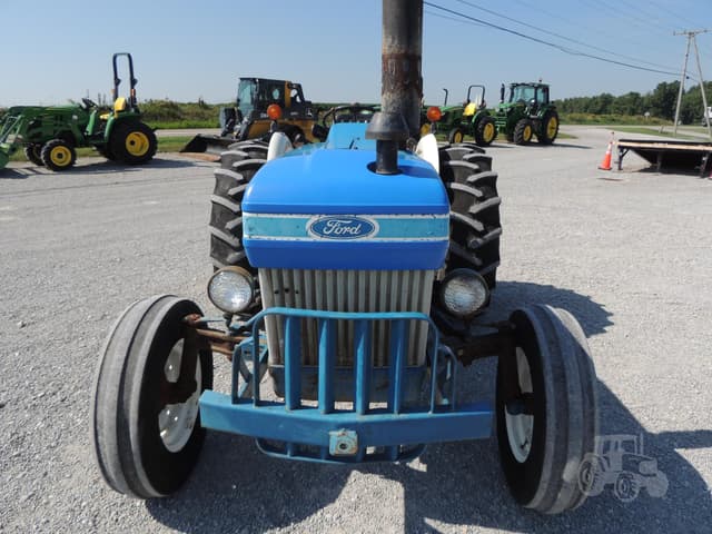 Image of Ford 4610 equipment image 4