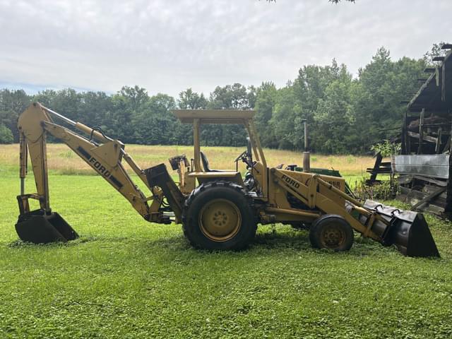 Image of Ford 555B equipment image 1