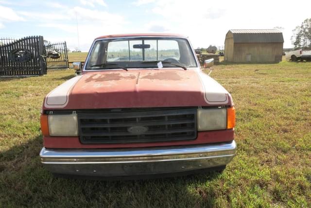 Image of Ford F-150 equipment image 1