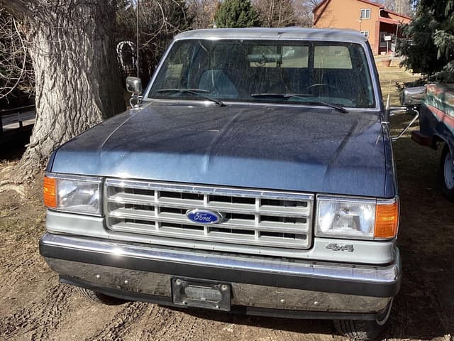 Image of Ford F-150 equipment image 1