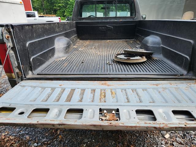 Image of Ford F-250 equipment image 3