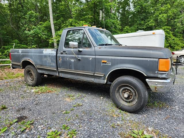 Image of Ford F-250 equipment image 1