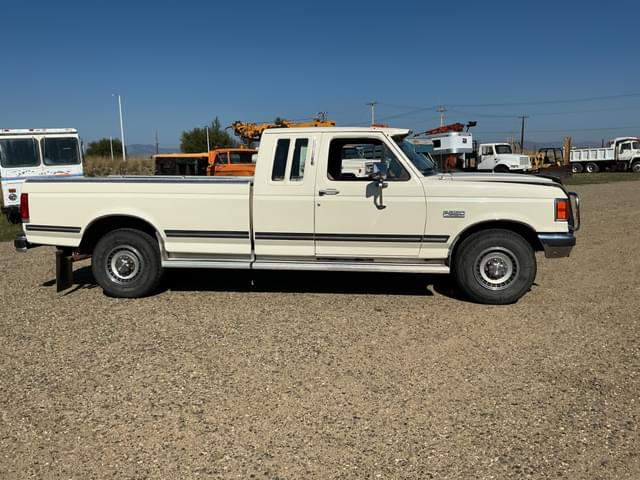 Image of Ford F-250 equipment image 3