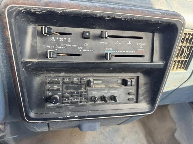 Image of Ford F-250 equipment image 4