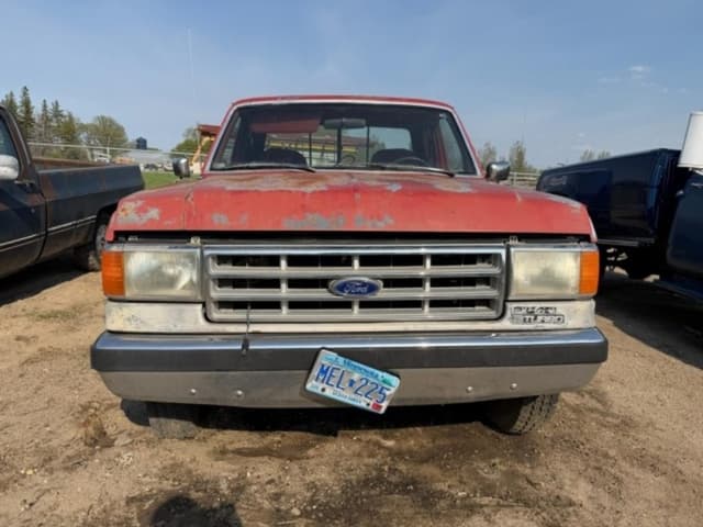 Image of Ford F-250 equipment image 1