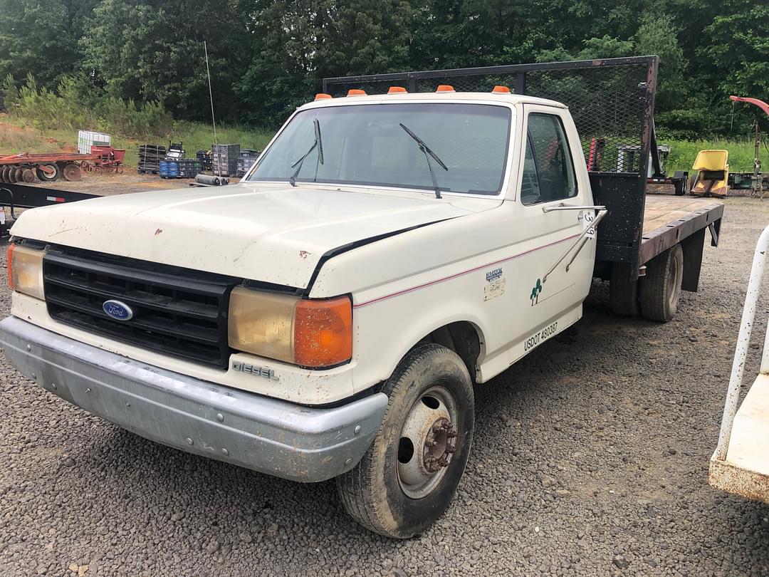 Image of Ford F-350 Primary image