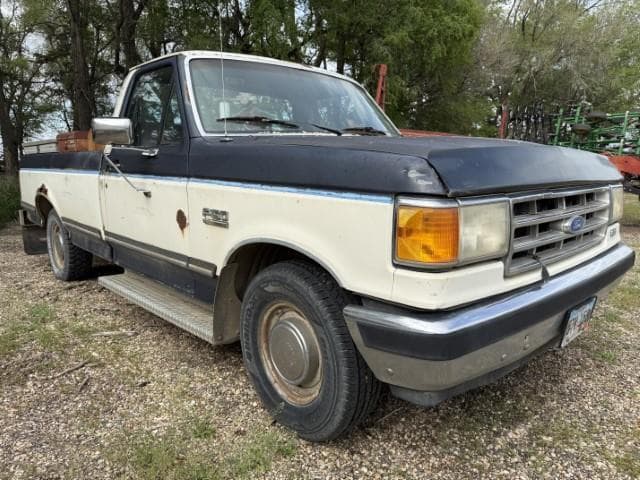 Image of Ford F-150 equipment image 1