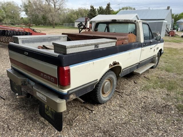 Image of Ford F-150 equipment image 3