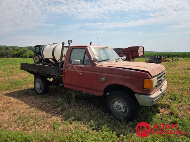 Image of Ford F-250 equipment image 1