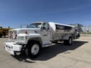1987 Ford F-700 Image