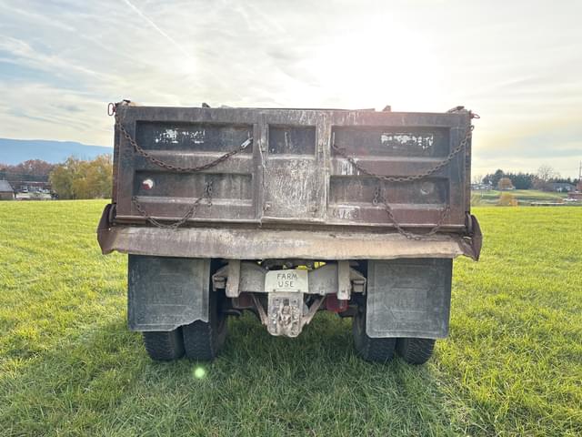 Image of Ford F-800 equipment image 4