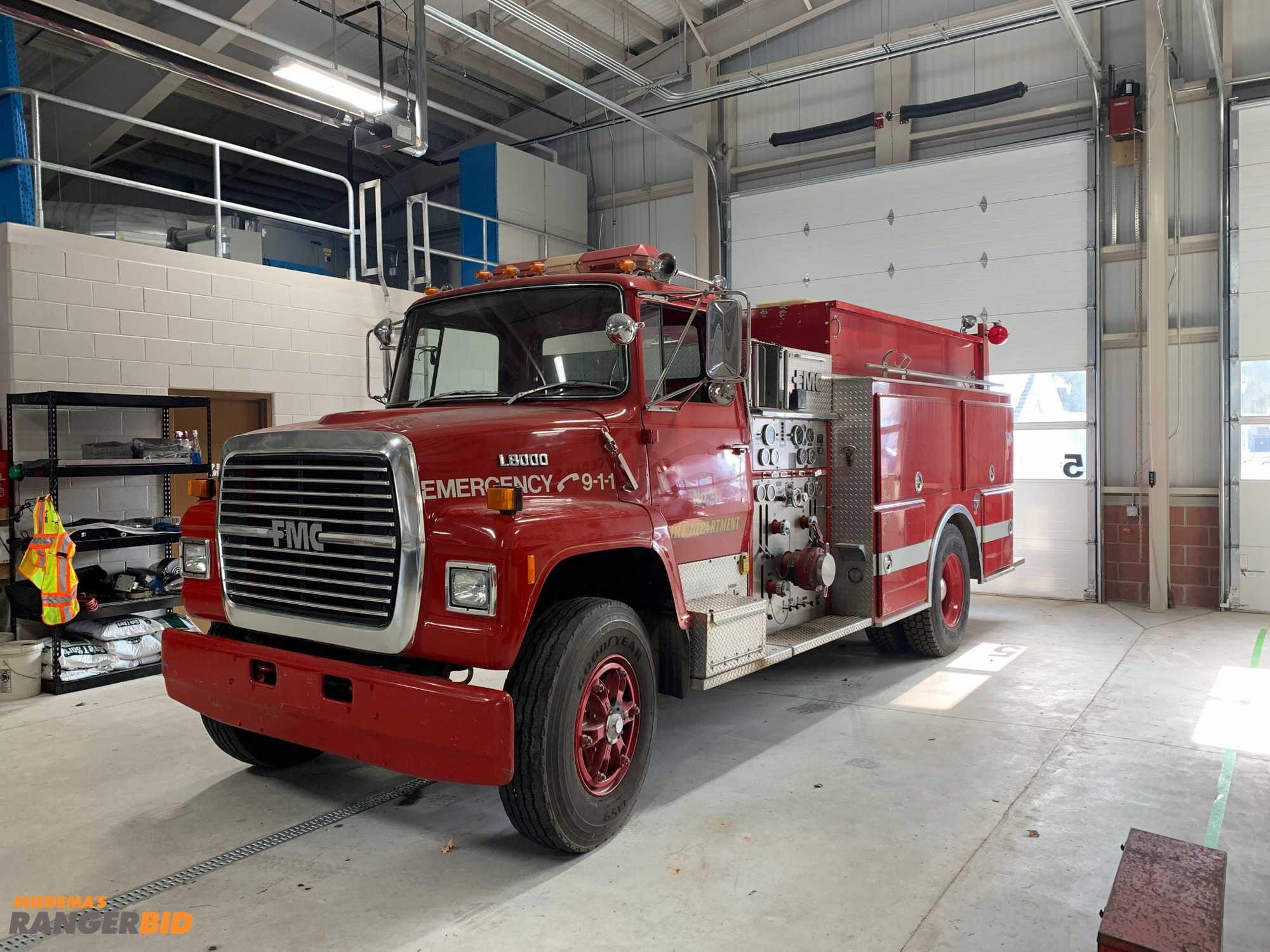 Main image Ford L8000