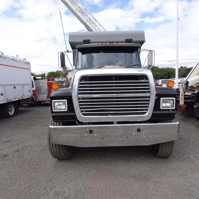 Image of Ford L9000 equipment image 1