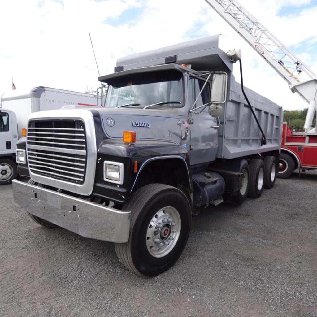 Image of Ford L9000 Primary image