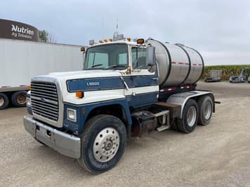 Main image Ford L9000