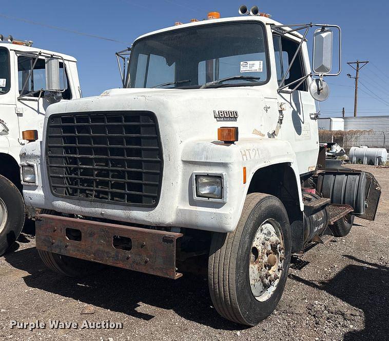 Image of Ford LN8000 Primary image