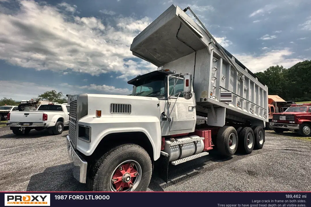 Image of Ford LTL9000 Primary image