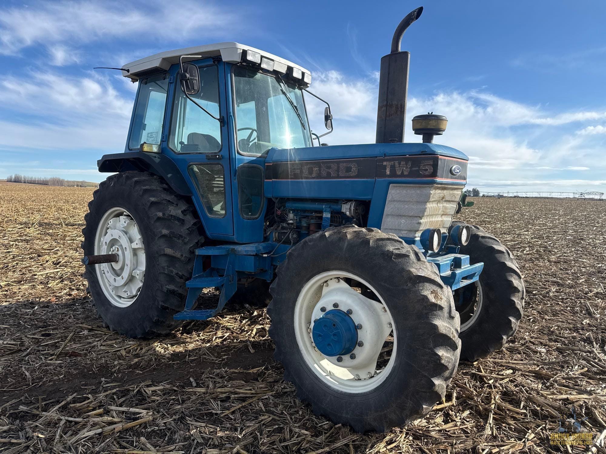 1987 Ford TW-5 Equipment Image0