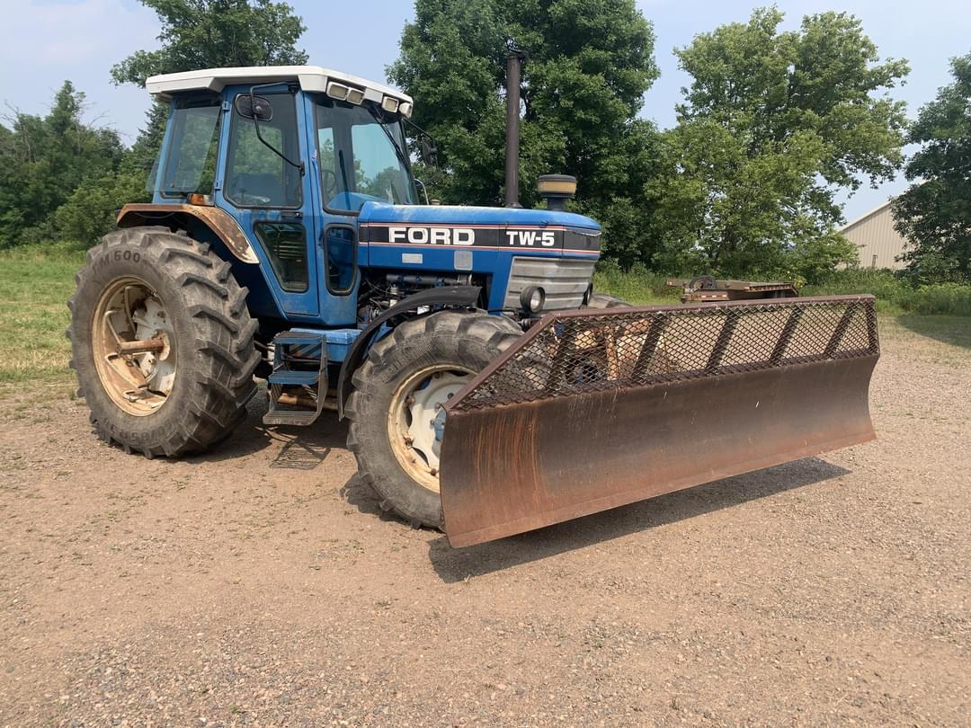 Image of Ford TW-5 Primary image