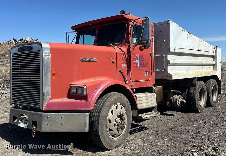 Image of Freightliner FLC Primary image