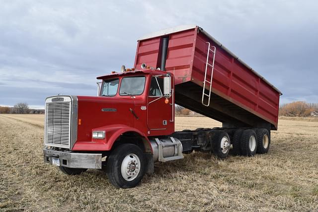 Image of Freightliner FLC equipment image 2