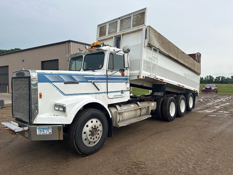 Image of Freightliner FLC120 Primary image