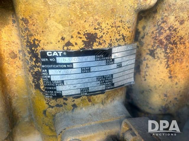 Image of Freightliner FLD120 equipment image 4