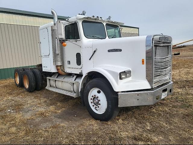 Image of Freightliner MB80 equipment image 2