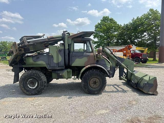 Image of Freightliner FLU419 equipment image 3