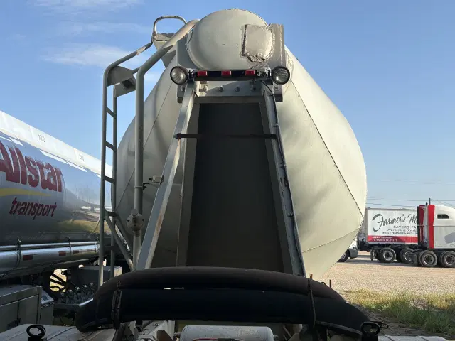 Image of Fruehauf Undetermined equipment image 4