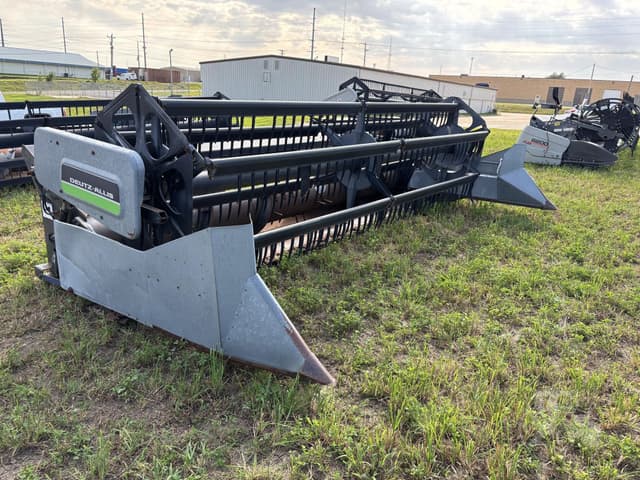Image of Gleaner LM316 equipment image 2