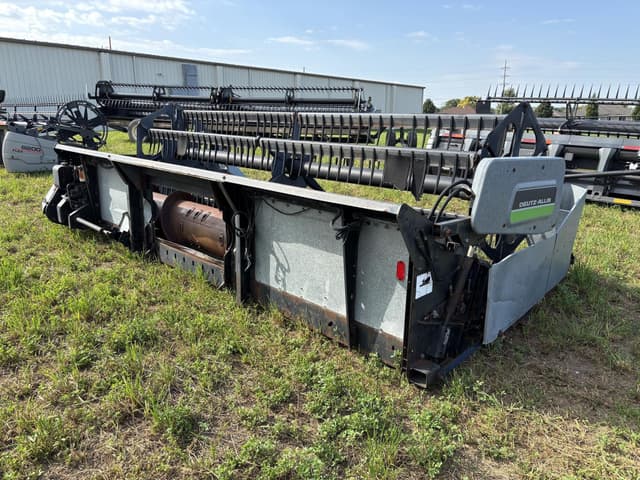 Image of Gleaner LM316 equipment image 4
