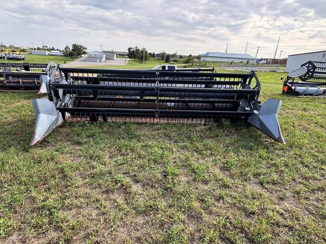 Image of Gleaner LM316 equipment image 1