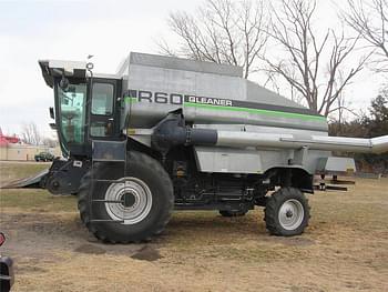 1987 Gleaner R60 Equipment Image0