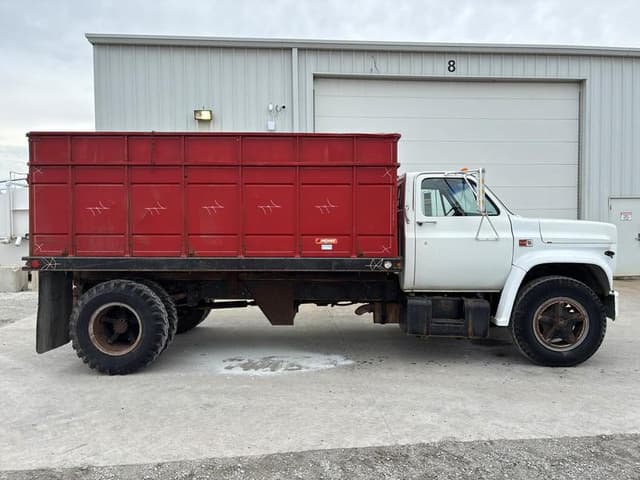 Image of GMC 7000 equipment image 3