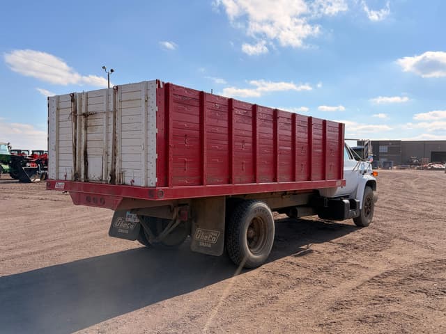 Image of GMC 7000 equipment image 2