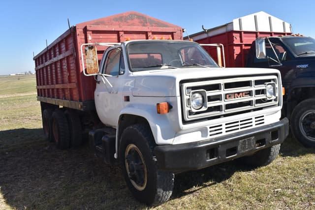 Image of GMC 7000 equipment image 2