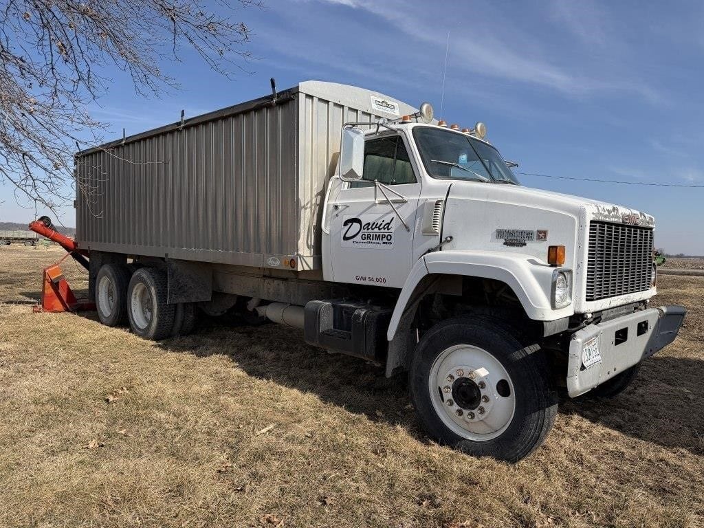 1987 GMC Brigadier Equipment Image0