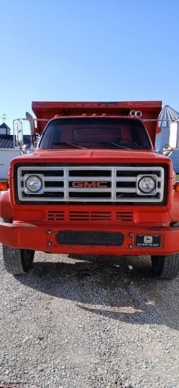 Image of GMC C7000 equipment image 1