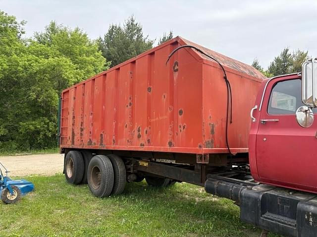 Image of GMC Topkick equipment image 3